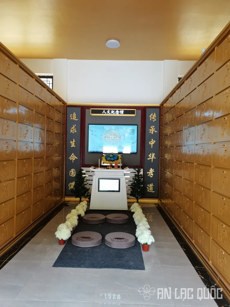 tủ tro cốt